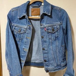 WOMENS Levi denim jacket size XS